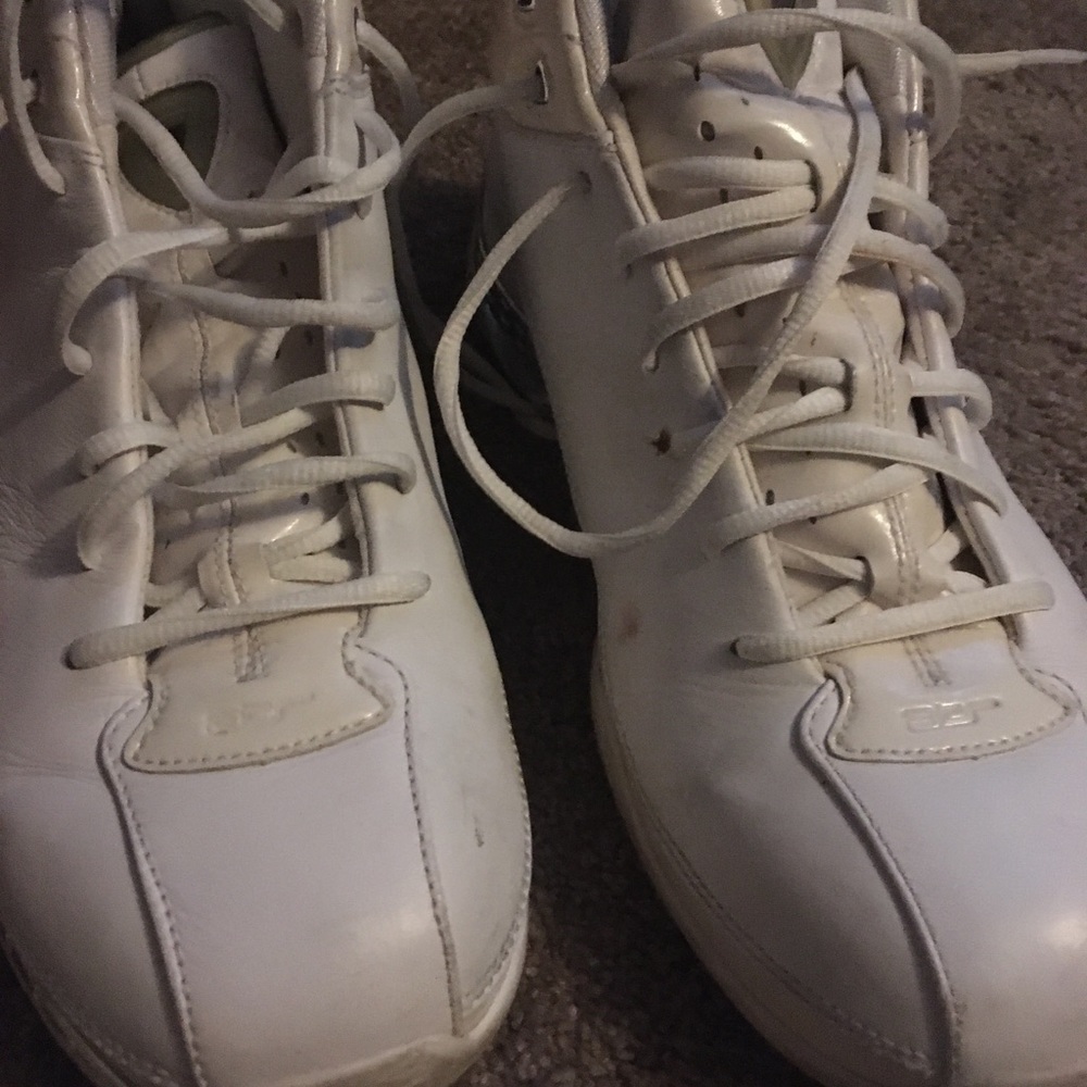 Reebok Above the rim men’s sneakers